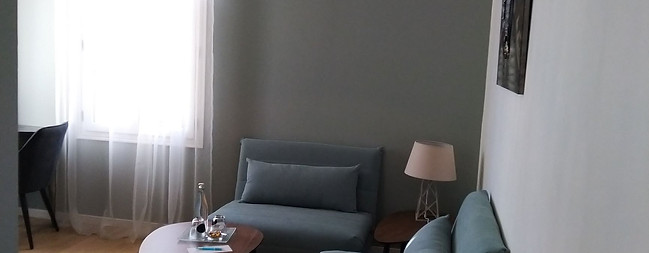 chambre d'hoteleclosdutheron-suite-salon