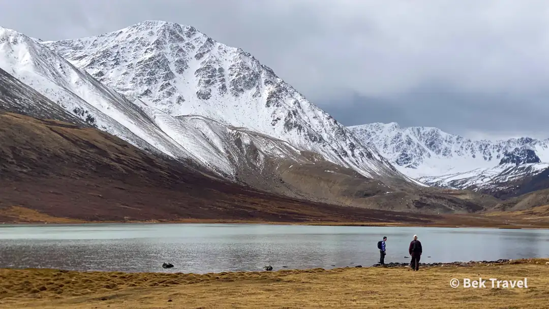 Trekking in Khar Ayrag Valley