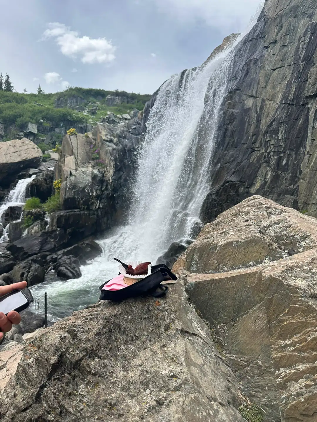 Hike to Baga Turgen Waterfall