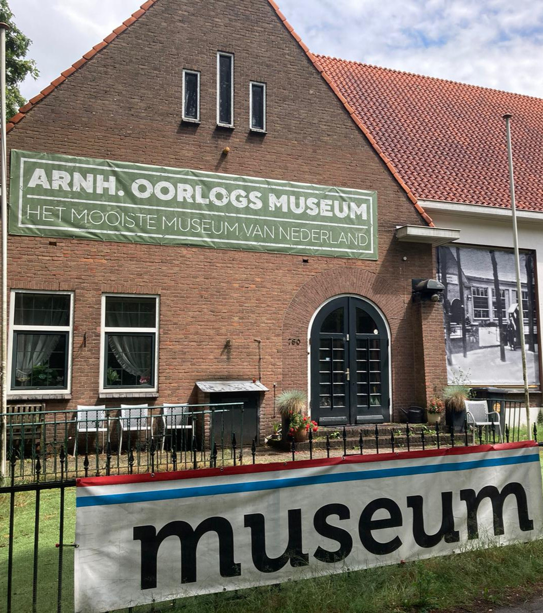 STICHTING ARNHEMS OORLOGSMUSEUM 40-45 logo