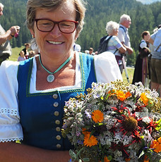 Katharina-Wanderung-Salzburg_edited.jpg