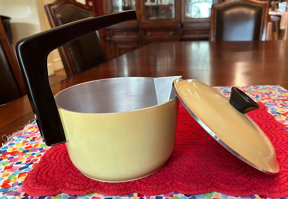 Thumbnail: Vintage Club Aluminum MCM Teapot Harvest Gold 2.5 quarts