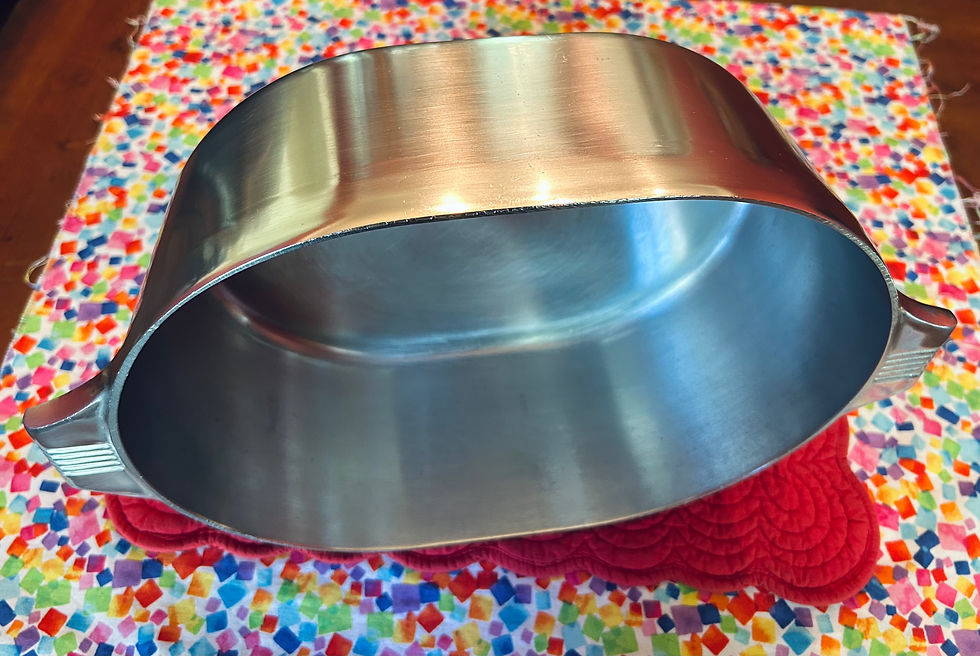 Thumbnail: Vintage Wagner Sidney older magnalite 8 quart roaster w/ cast trivet #4265