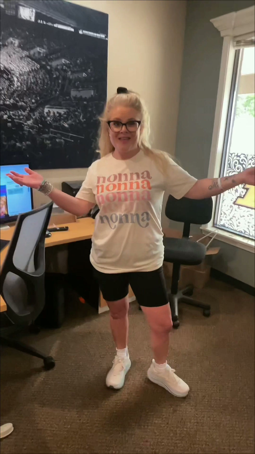 Thumbnail: MAMA Graphic T-Shirt