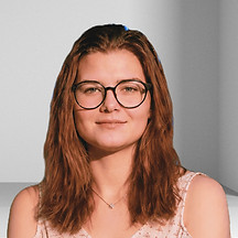 ChatGPT Tami schaut nach vorn_edited_edited.jpg
