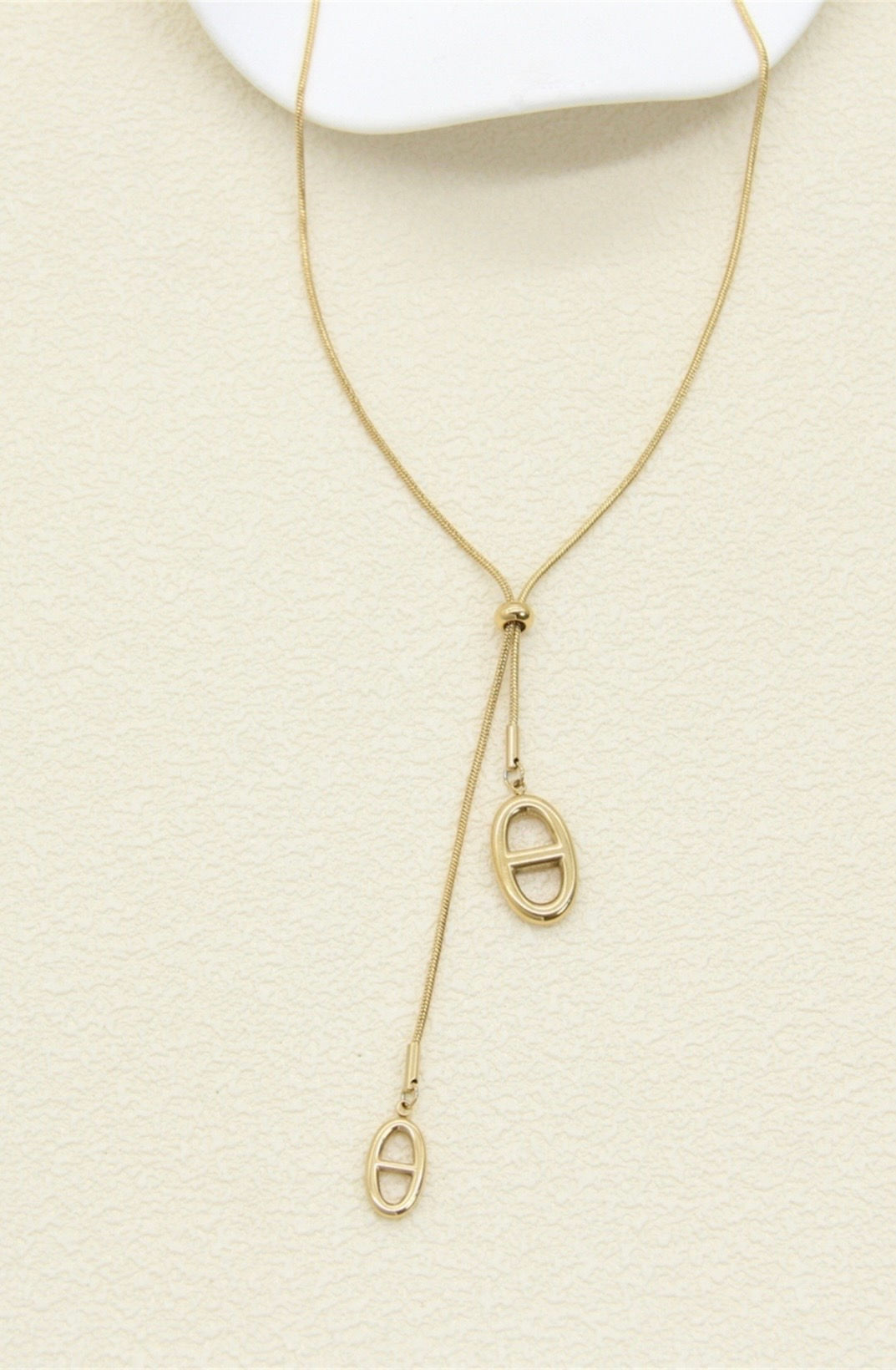 Collier long boucle marine ajustable