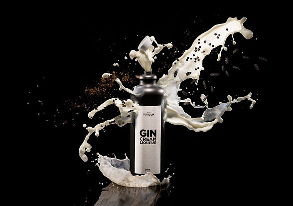 Turicum-Premium-Vodka-Splash.jpg