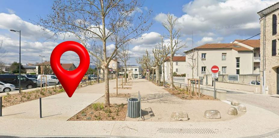 Loriol avec point.JPG