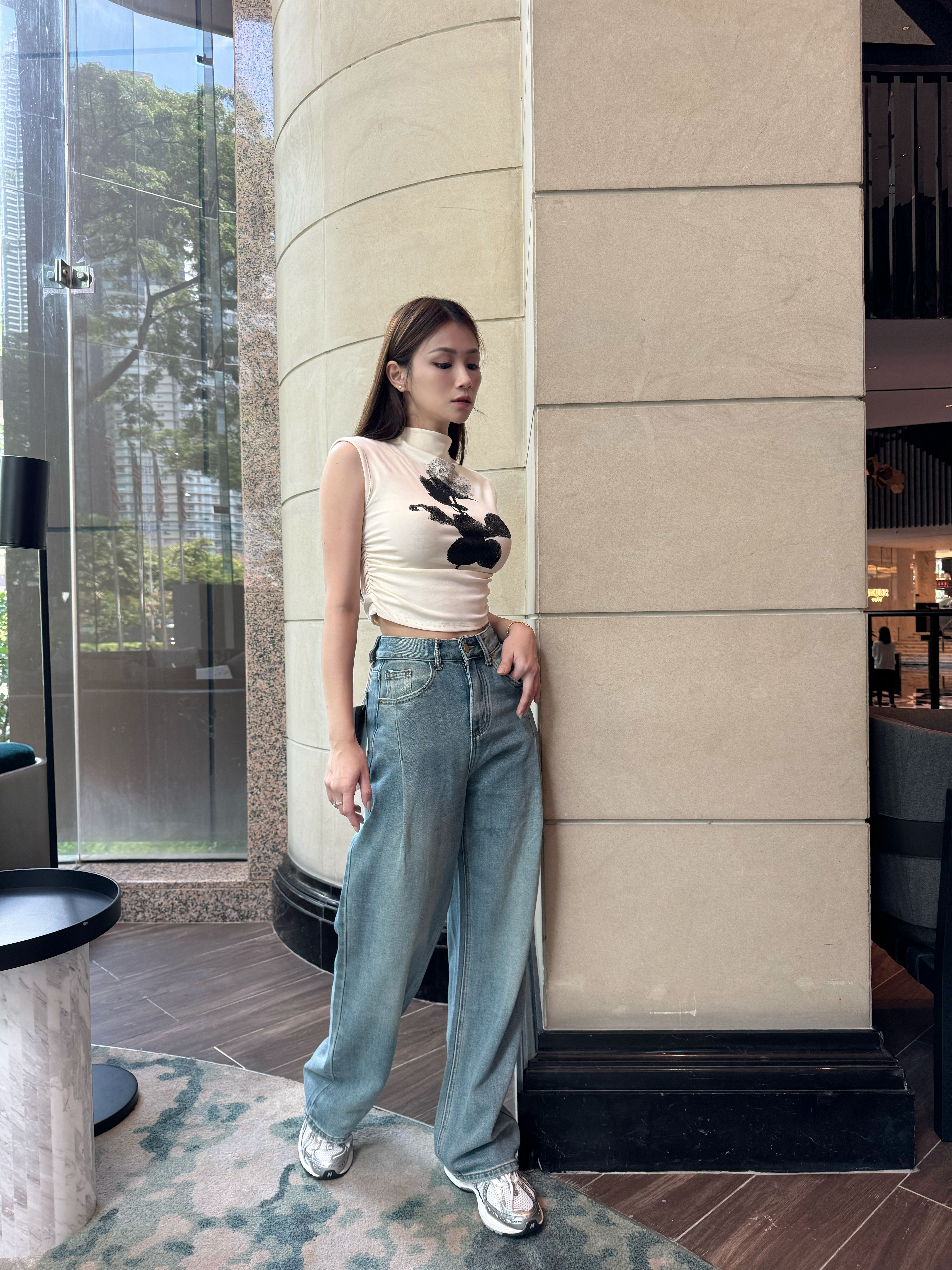 复古蓝高腰阔腿牛仔裤