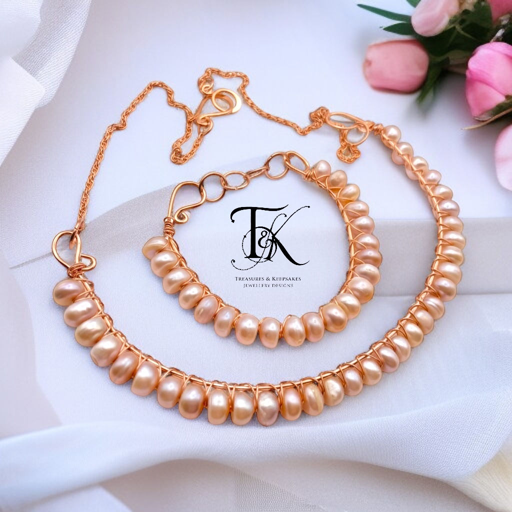 Essence Necklace & Bracelet 