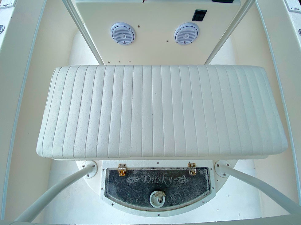 Thumbnail: 2006 Dusky 256 Center Console