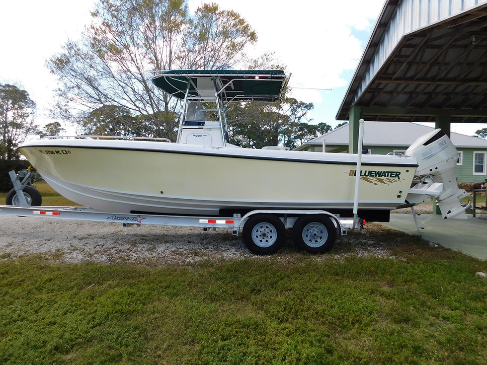 Thumbnail: Bluewater 2550 Center Console