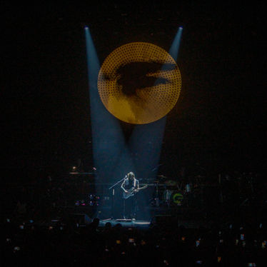 Juanes at The Chicago Theater: On the Grid