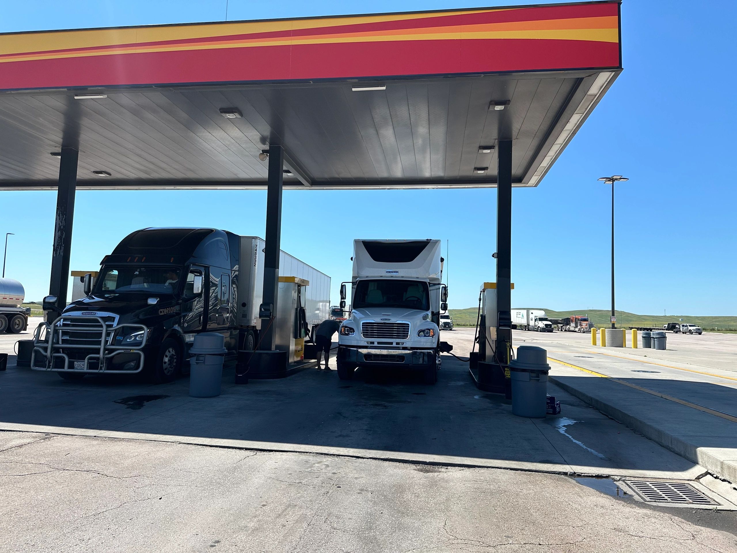 Two tanks, one on each side!