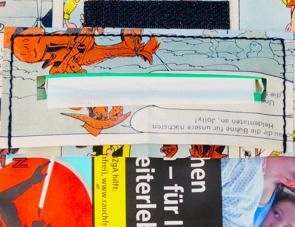 Miniaturbild: LUCKY LUKE Tabaktasche D.C. vintage Comic upcycling Unikat (Detail Blättchenfach)
