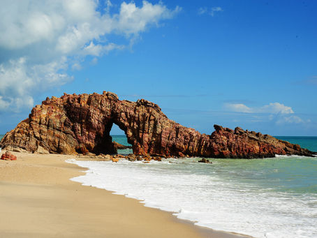 Icaraizinho ou Jericoacoara: qual destino combina mais com você?