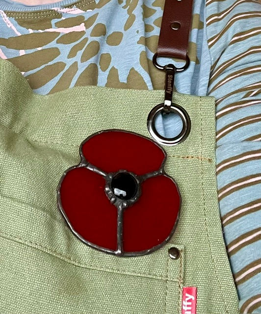 Thumbnail: Glass: Poppy Brooch ( or flower)  (Copper Foil)