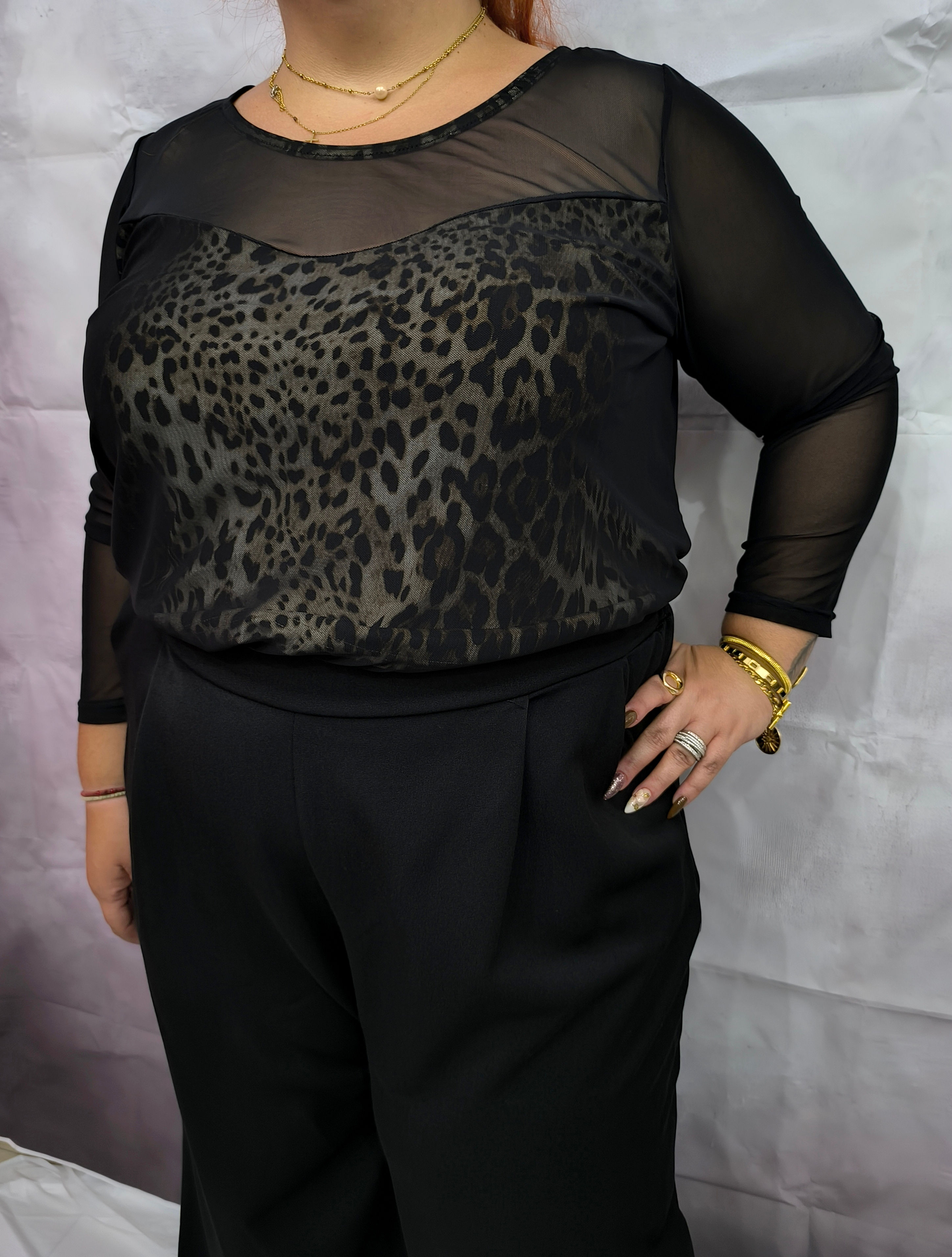 Μπλούζα με διαφάνεια 