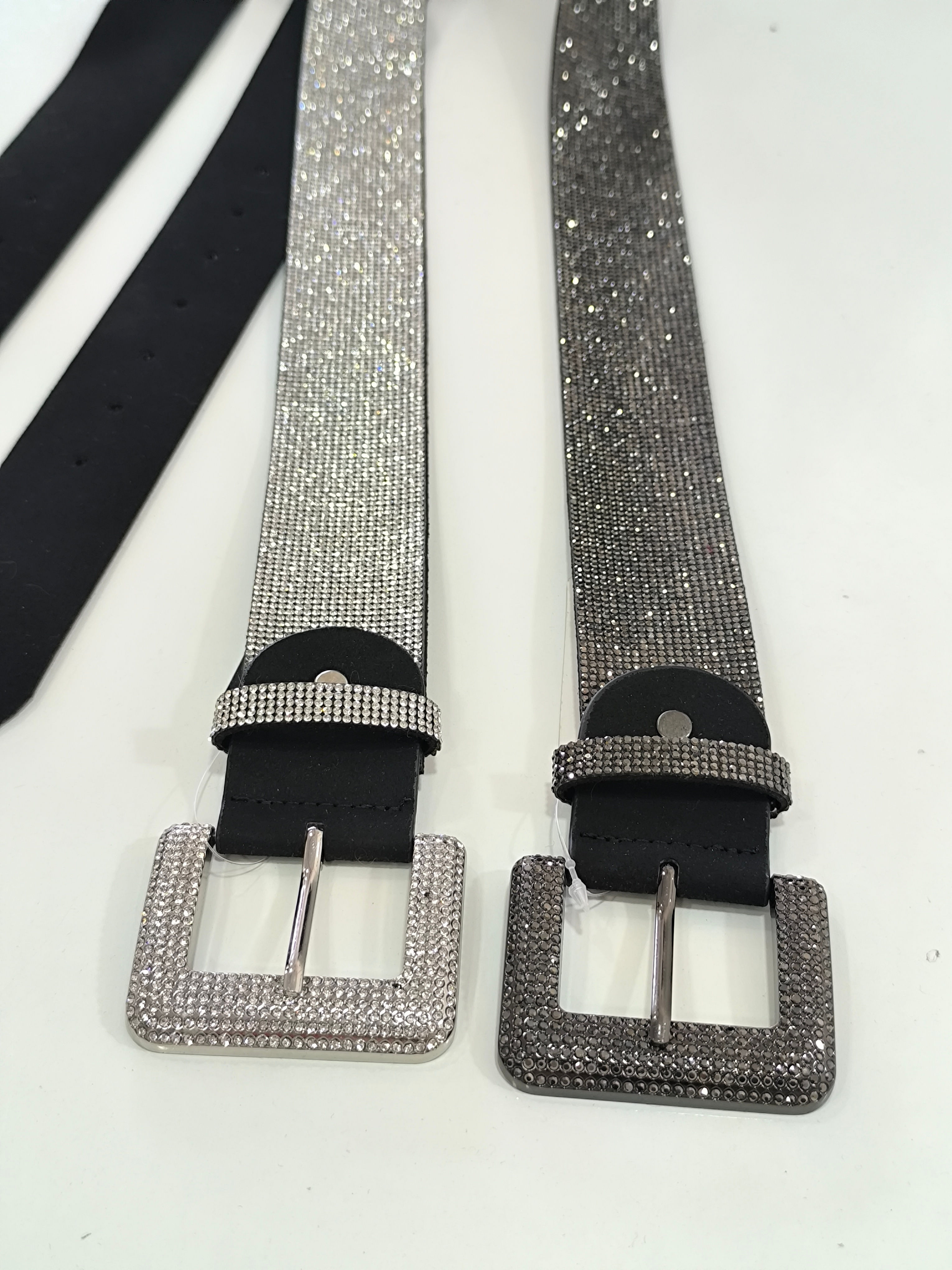 Ζώνη με στρας 