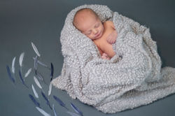 Donnie side with feathers