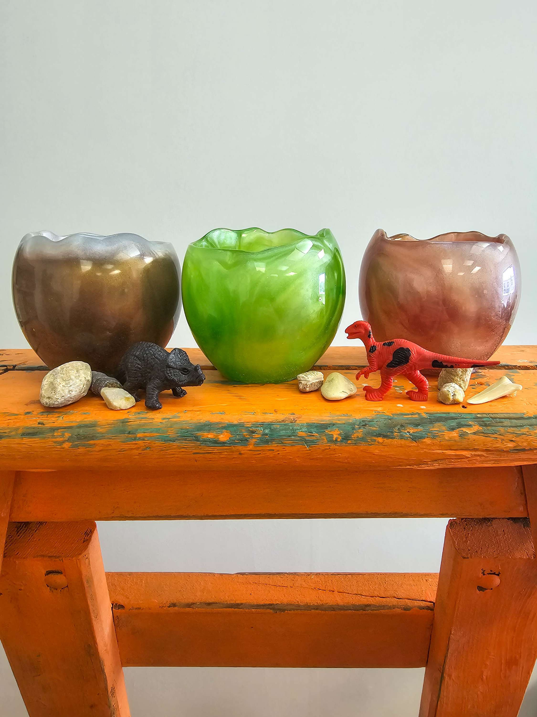 Medium Resin Dinosaur Egg