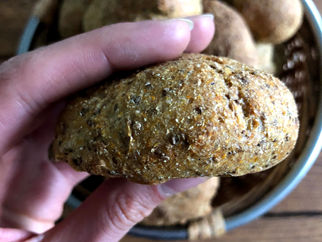 Glutenfrie gulerodsboller (Gluten Free Carrot Rolls)