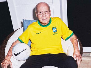 Morre Zagallo, ex-jogador e tetracampeão pelo Brasil, aos 92 anos