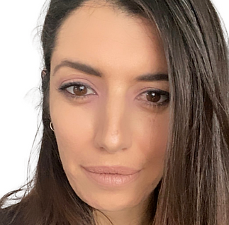 headshot (2)_edited.png