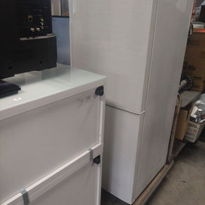 福岡市城南区で冷蔵庫・洗濯機・エアコン・電子レンジをまとめて出張買取した際の査定・搬出のようす