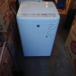 福岡市西区での4Kテレビ・洗濯機の出張買取の様子