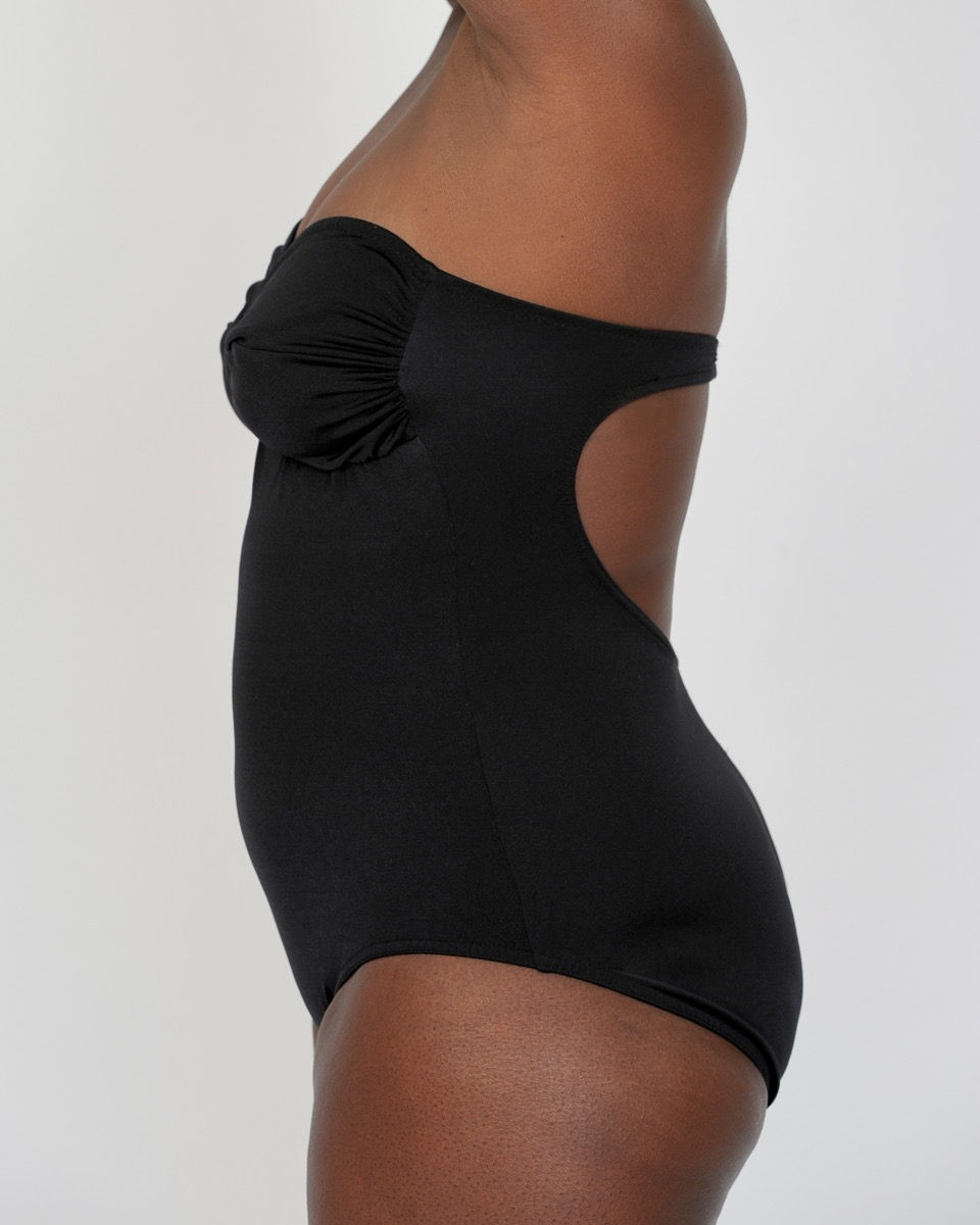 Twist one-piece side view