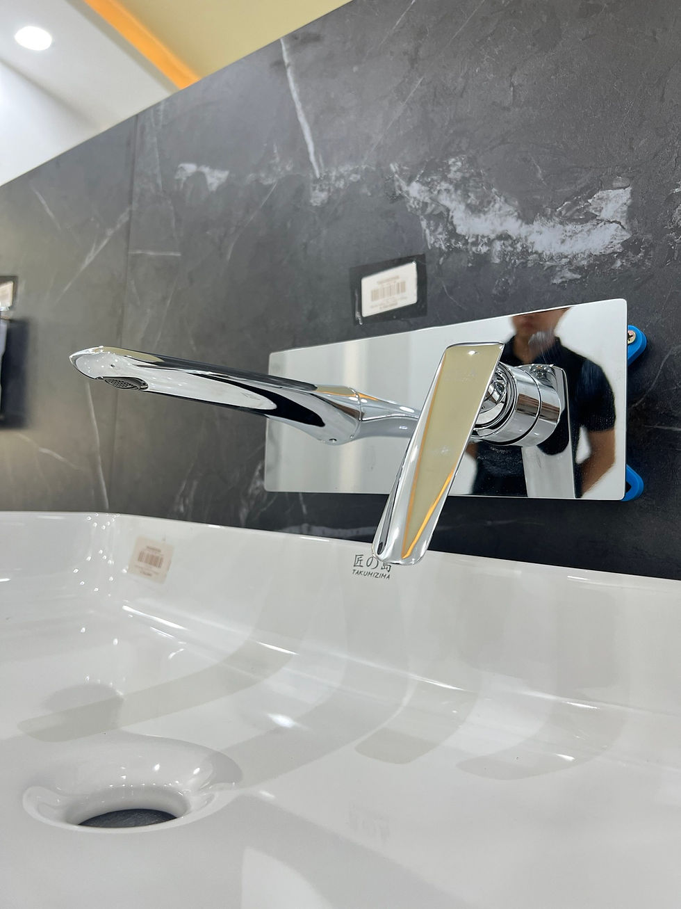 Vòi Lavabo Âm Tường Takumizima CS-1142C1