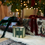 Miniatura: Festive 3-Wick Spruce & Fir 16oz Candle