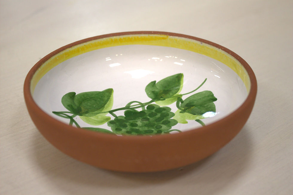 Thumbnail: Green Vine Earthenware bowl