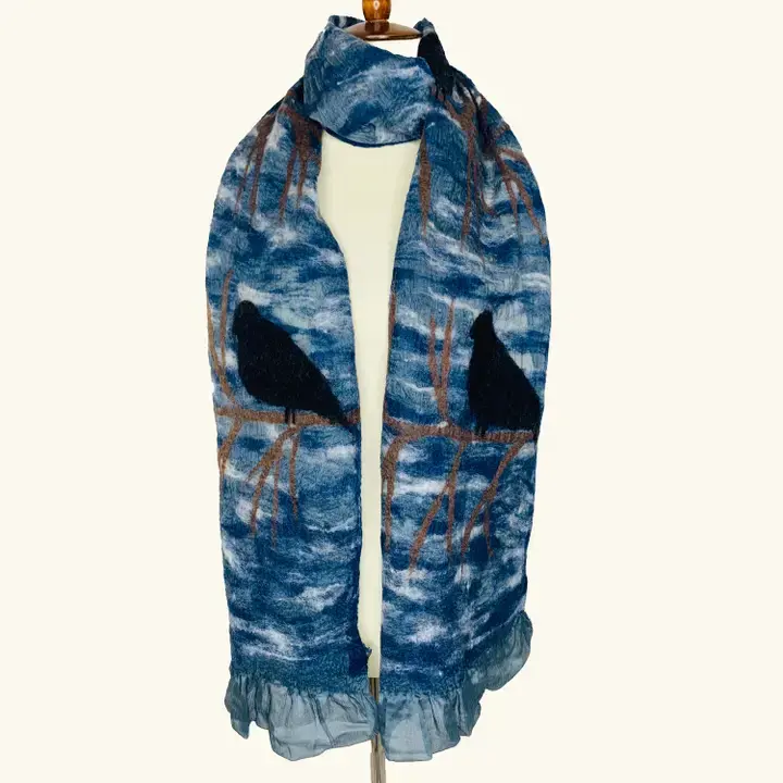 Blackbirds Scarf