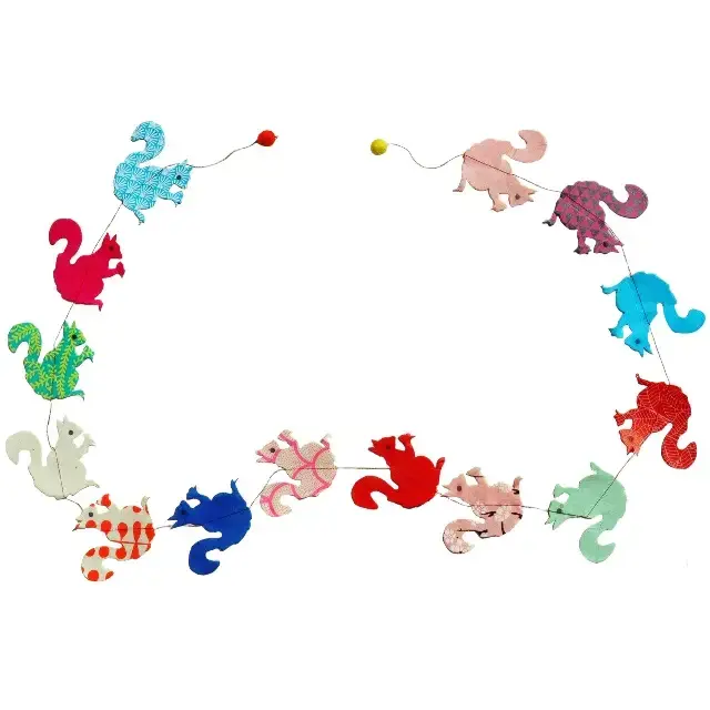 5ft Paper Garland, Squirrel
