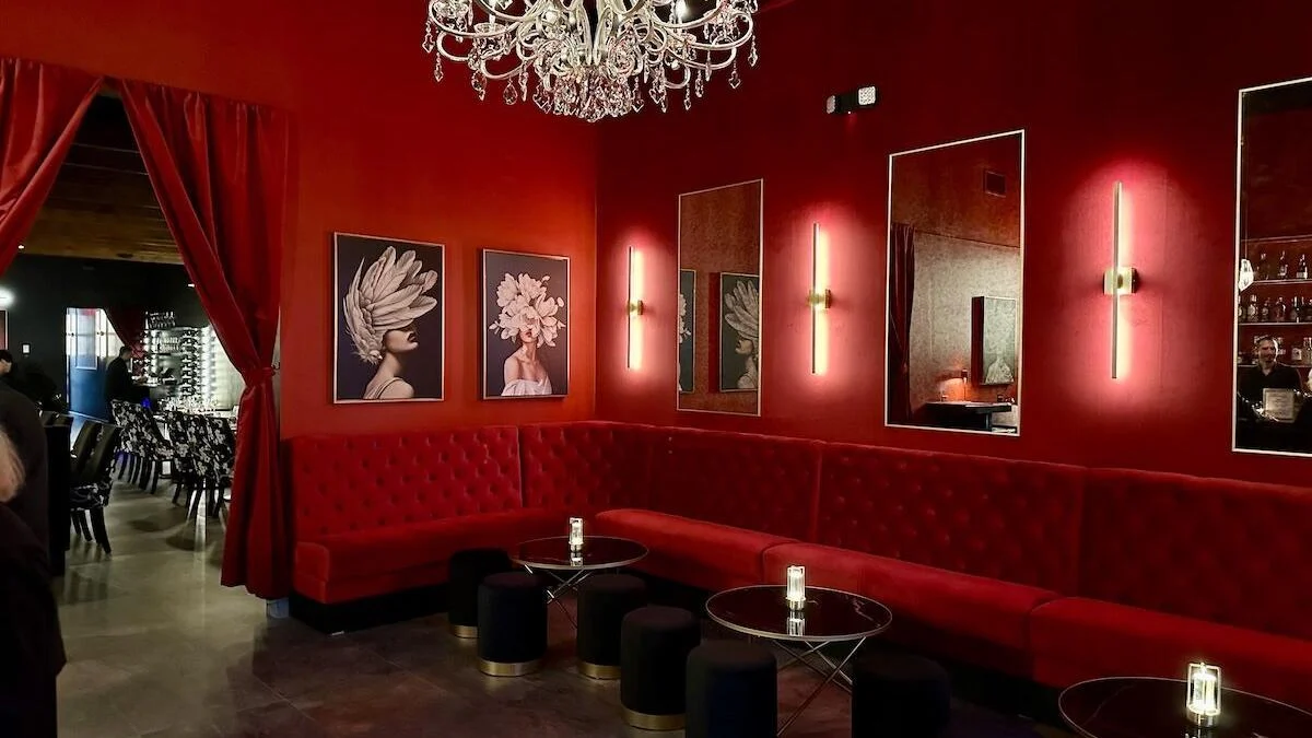 Supper Club Naples Interior Image