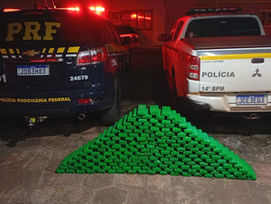 BM e PRF apreendem mais de 130 quilos de maconha no interior de Garruchos