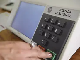 Justiça Eleitoral faz mutirões pelo Brasil para eleitores regularizarem o título