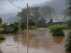 Semana começa com alerta amarelo para tempestades no RS