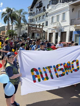Caminhada de conscientização sobre o Autismo foi um sucesso