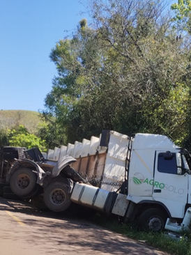 Acidente envolvendo caminhão é registrado em Nova Esperança do Sul