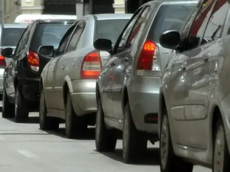AL aprova o fim da taxa de licenciamento de carros no RS