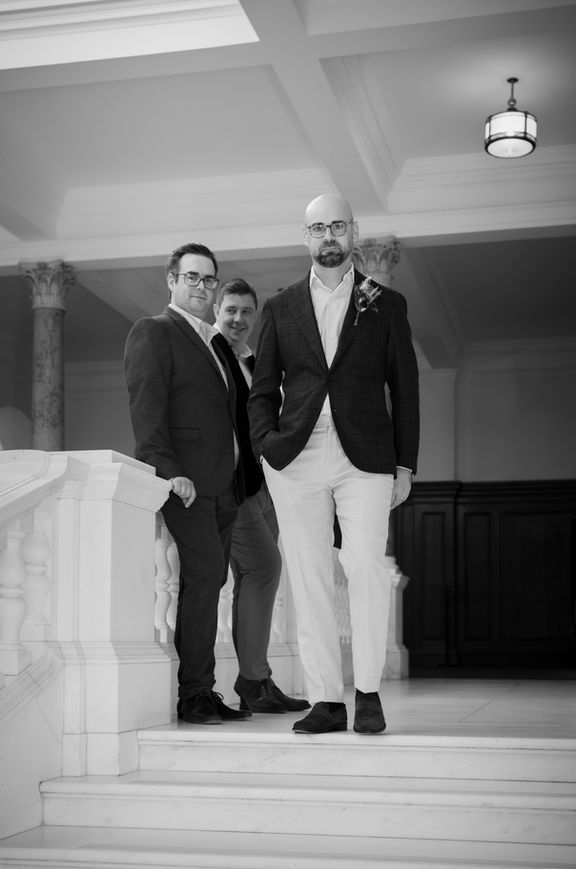 Camden Town Hall fun editorial style photography. London Wedding PCamden Town Hall fun editorial style photography. London Wedding Photographyhotography