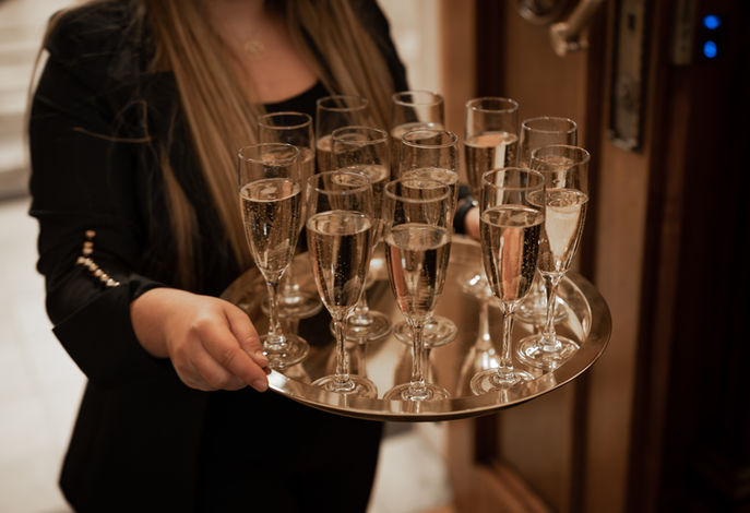 Old Marylebone Town Hall wedding photography. London wedding photographer.
Register office wedding inspo