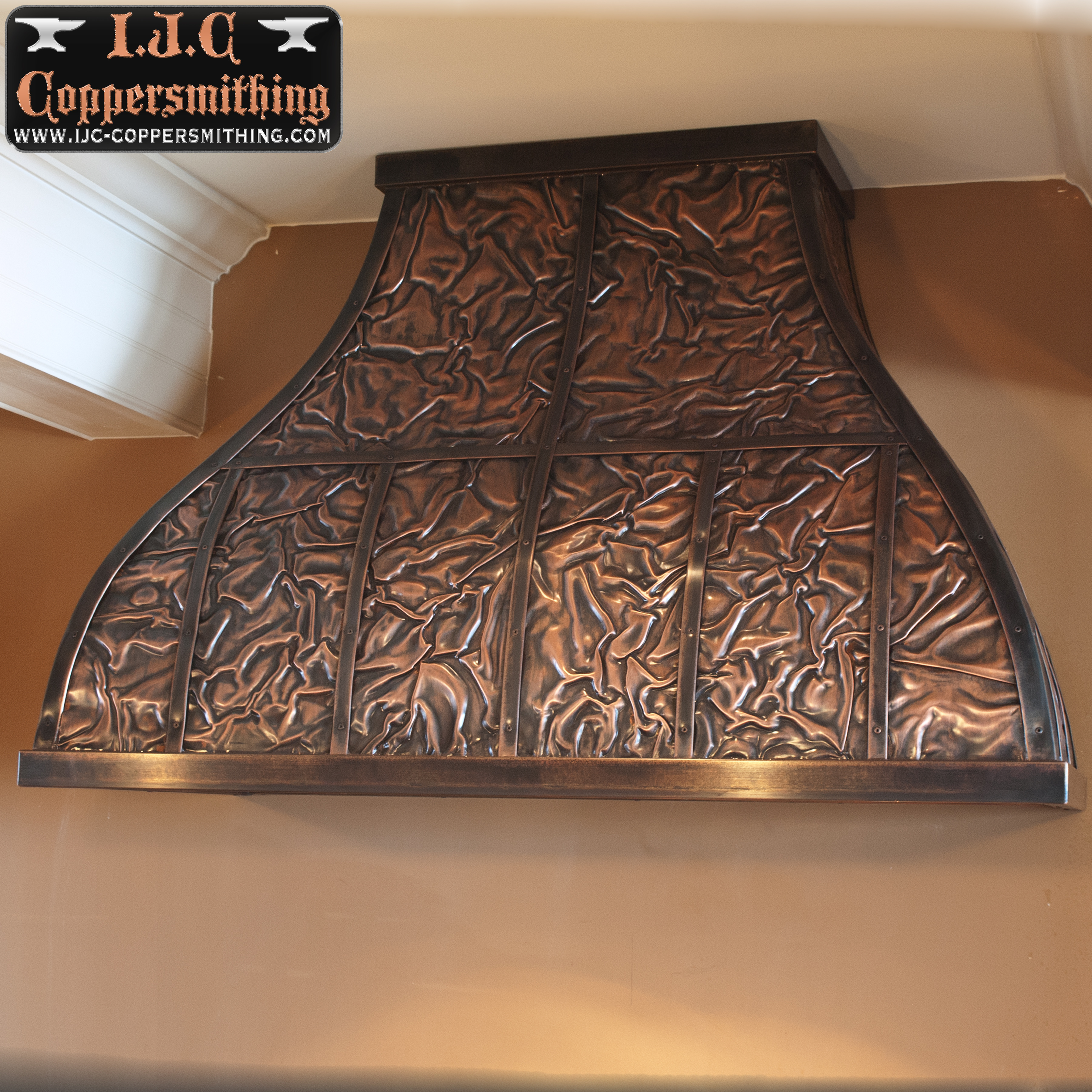 Crinkled Copper Range Hood