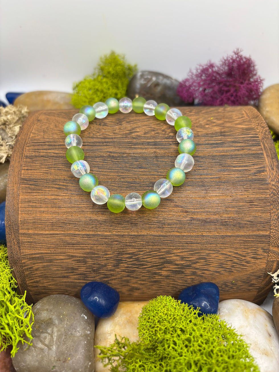 Thumbnail: Frosted green and Iridescent Clear Glass Bead Bracelet