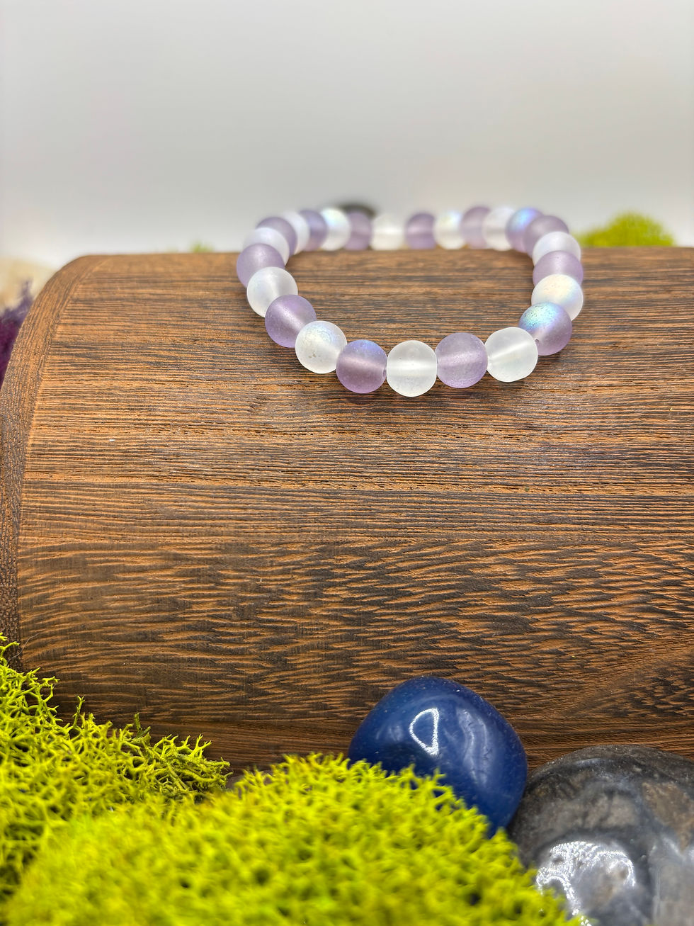 Thumbnail: Frosted Purple and White Glass Bead Bracelet