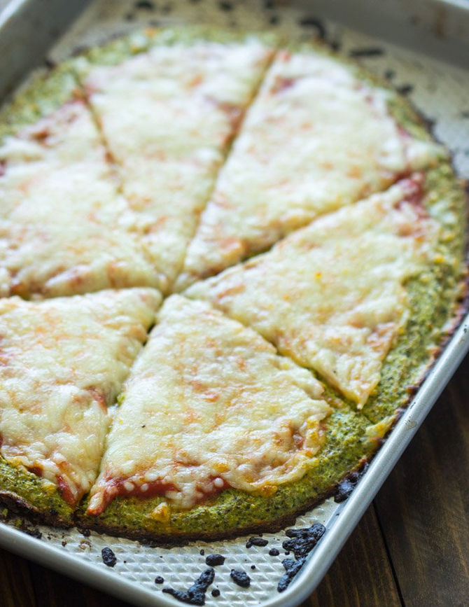 Broccoli Crust Pizza (Low-carb, Gluten free)