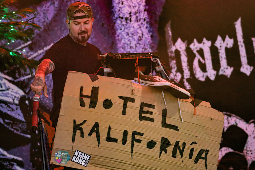 HOLLYWOOD UNDEAD GENEVIA NICOLE YOUNG